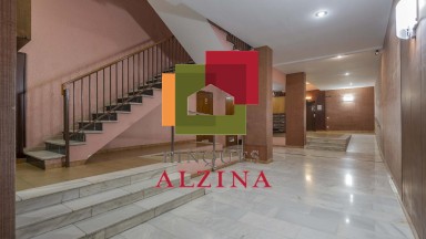 ¡Gran Piso Exterior  con 4 Habitaciones, Ascensor, Piscina  y Plaza de Parking!