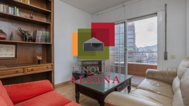 ¡Gran Piso Exterior  con 4 Habitaciones, Ascensor, Piscina  y Plaza de Parking!