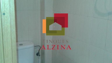 ¡Oportunidad única en el barrio de Collblanc en Hospitalet de Llobregat!