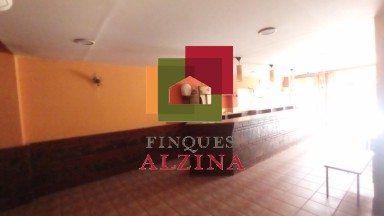 ¡No pierdas la oportunidad de adquirir este increíble local en venta!