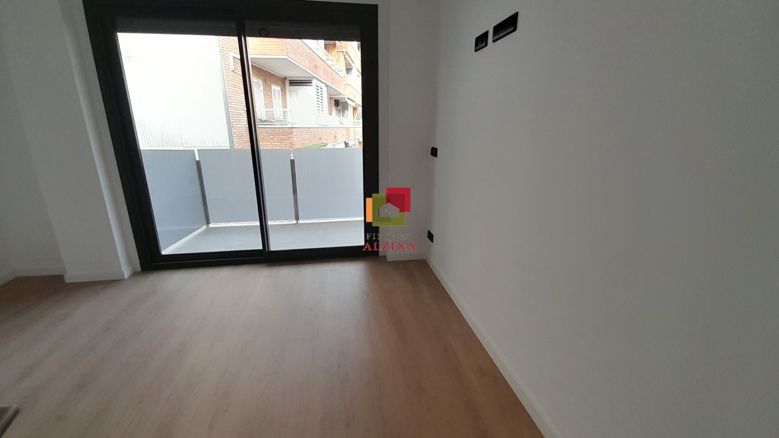 "Exclusiu  DUPLEX en promoció d'Obra Nova, a un Pas de Barcelona"