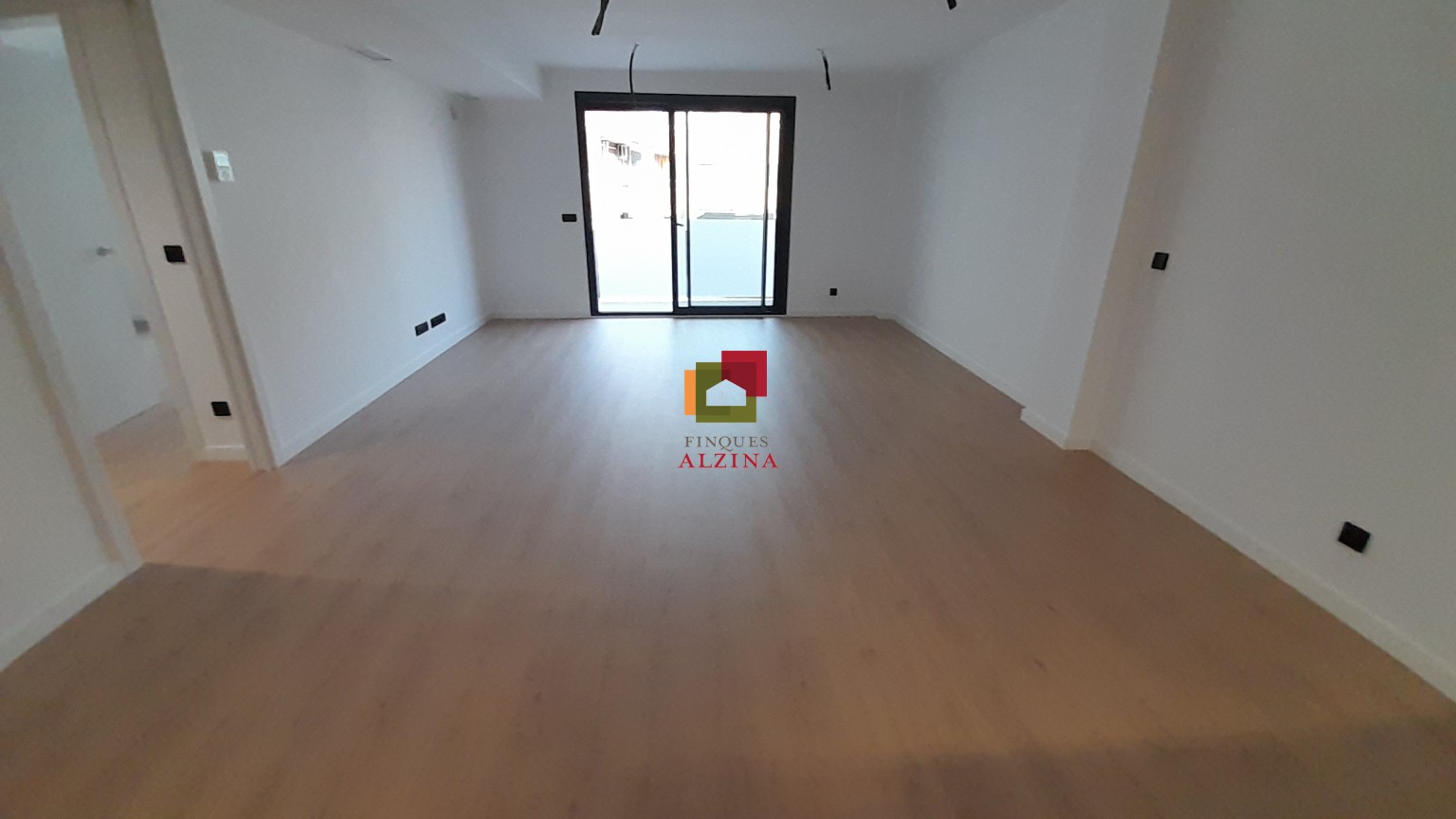 ¡Exclusivo  DUPLEX  en promoción   de Obra Nueva, a un Paso de Barcelona!