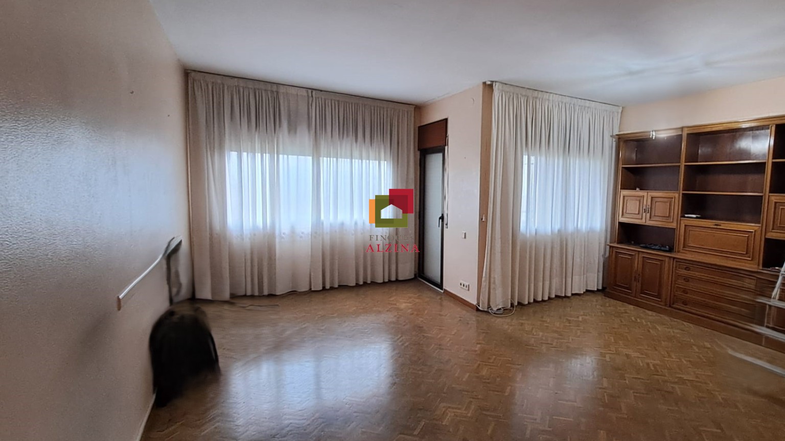 Vivienda familiar con potencial en excelente zona