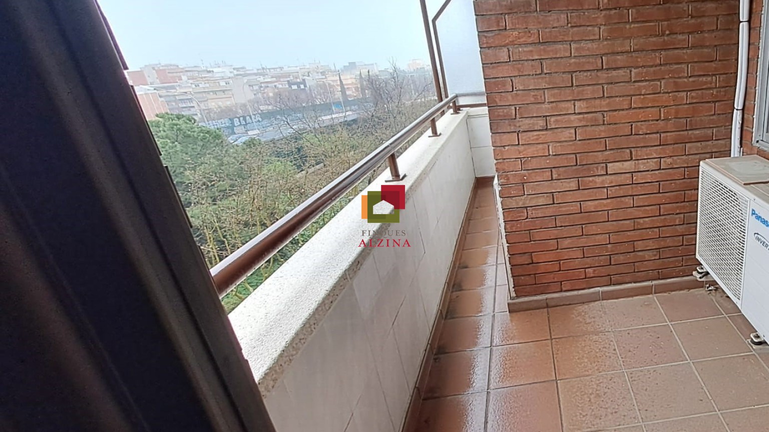 Vivienda familiar con potencial en excelente zona