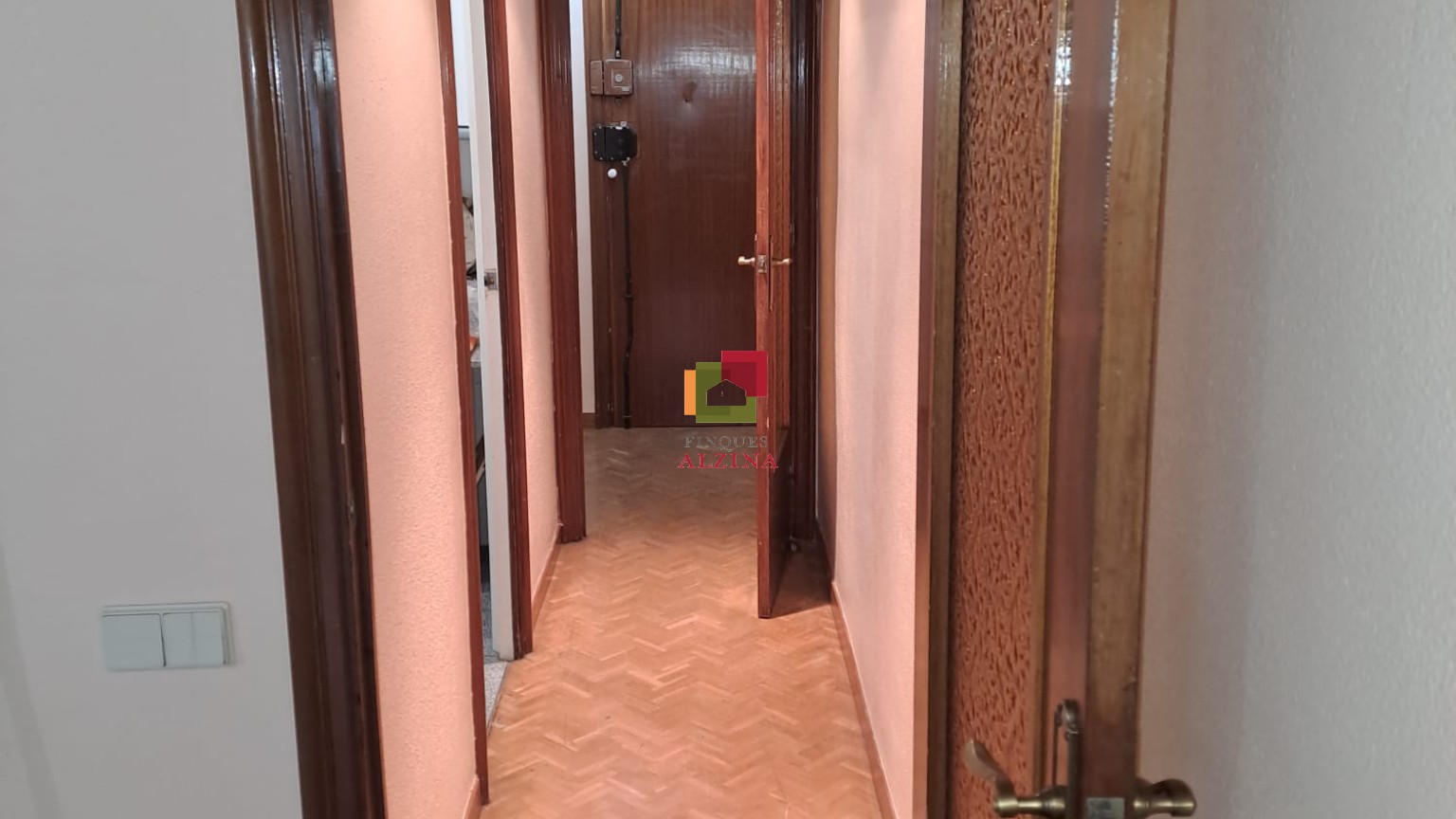Vivienda familiar con potencial en excelente zona