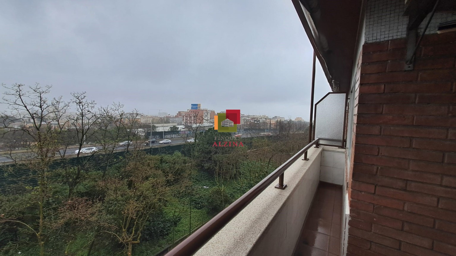 Vivienda familiar con potencial en excelente zona