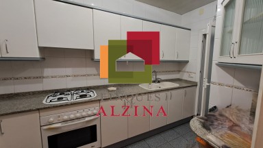 Vivienda familiar con potencial en excelente zona