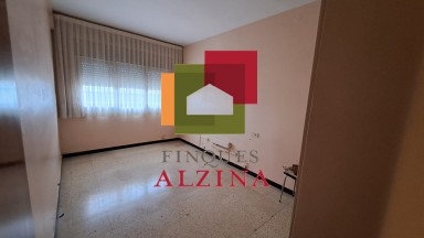 Vivienda familiar con potencial en excelente zona