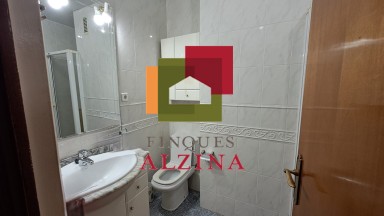 Vivienda familiar con potencial en excelente zona