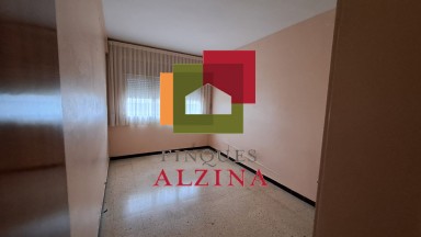 Vivienda familiar con potencial en excelente zona