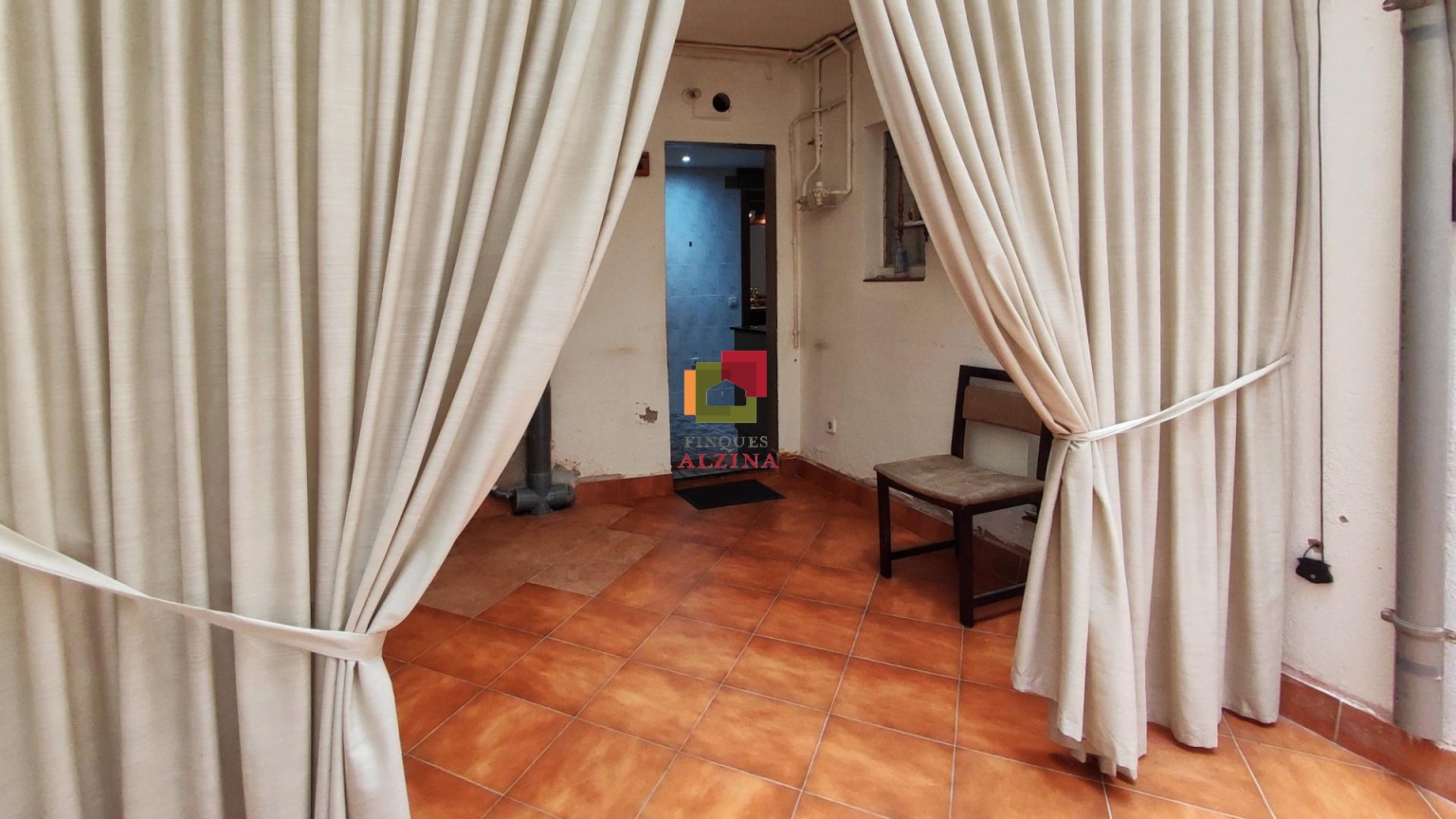 Vivienda con extraordinario patio