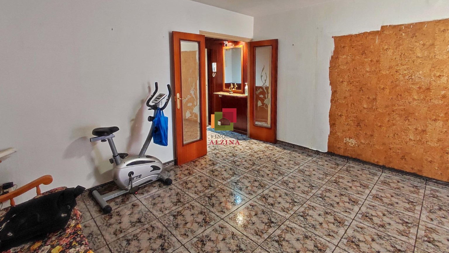 Vivienda con extraordinario patio