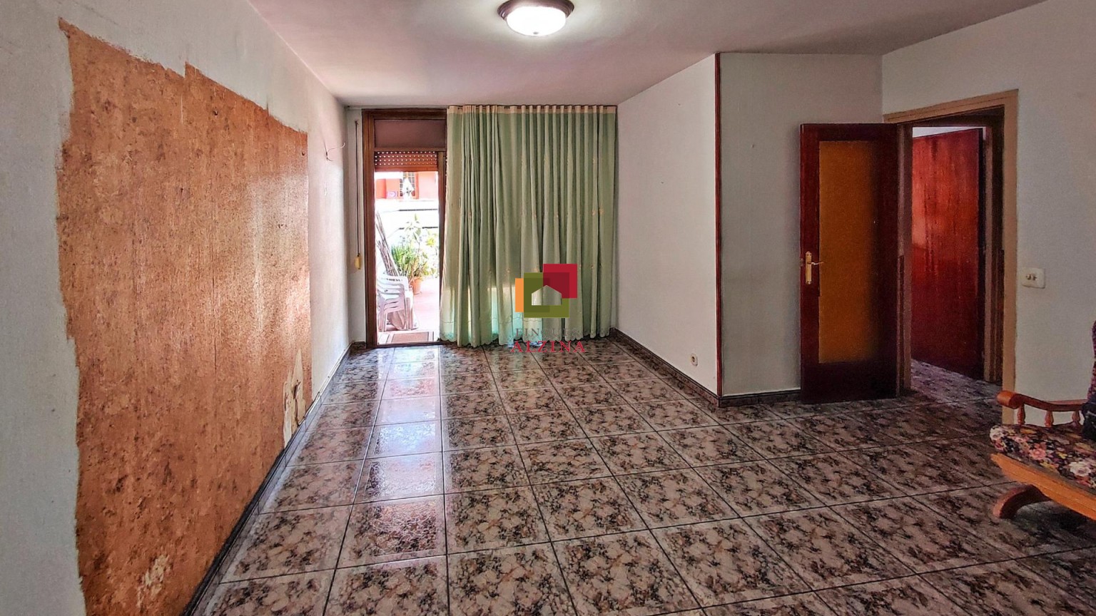 Vivienda con extraordinario patio