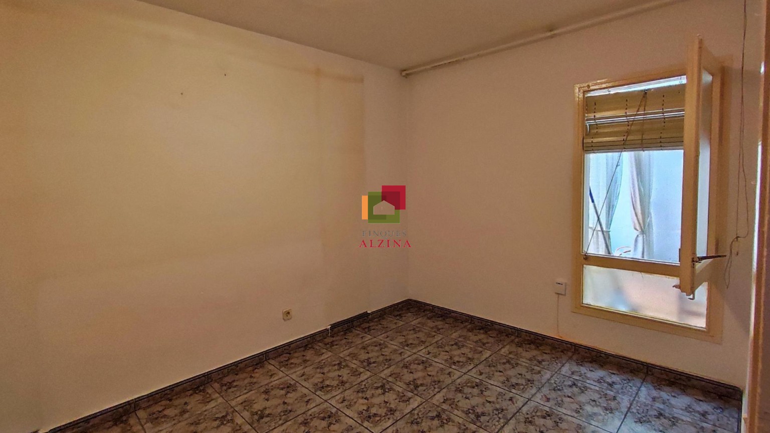 Vivienda con extraordinario patio