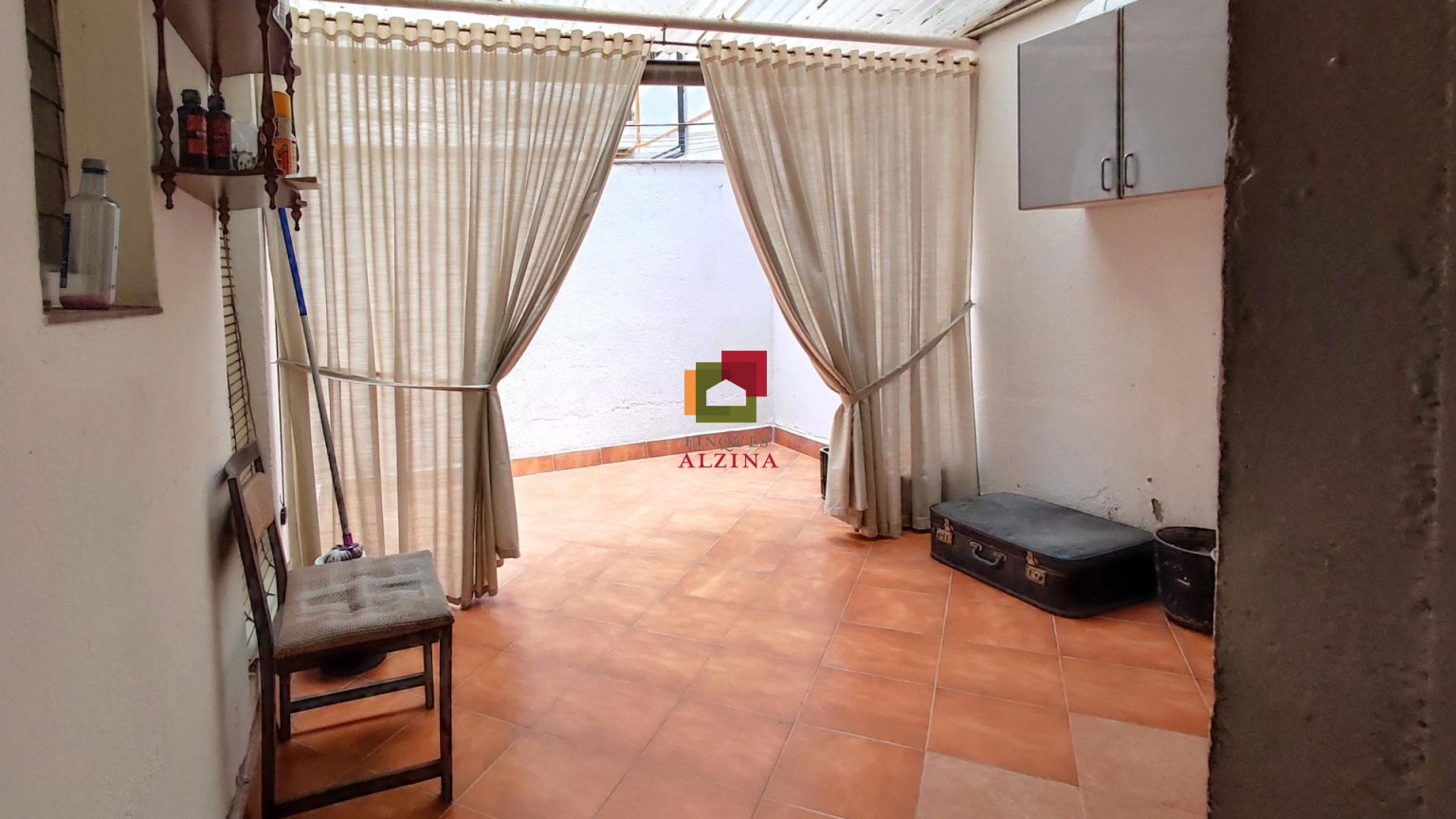 Vivienda con extraordinario patio