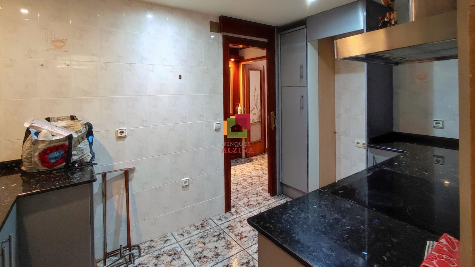 Vivienda con extraordinario patio