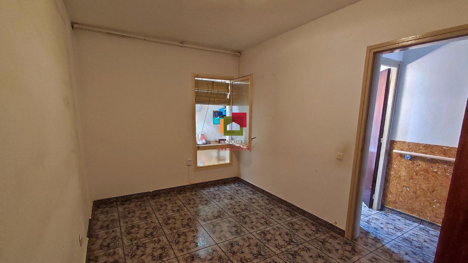 Vivienda con extraordinario patio