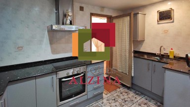 Vivienda con extraordinario patio