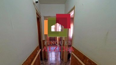 Vivienda con extraordinario patio