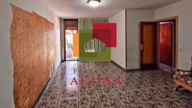 Vivienda con extraordinario patio