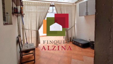 Vivienda con extraordinario patio