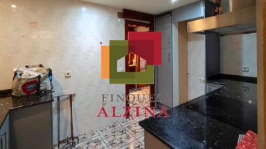 Vivienda con extraordinario patio