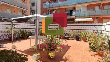 Vivienda con extraordinario patio