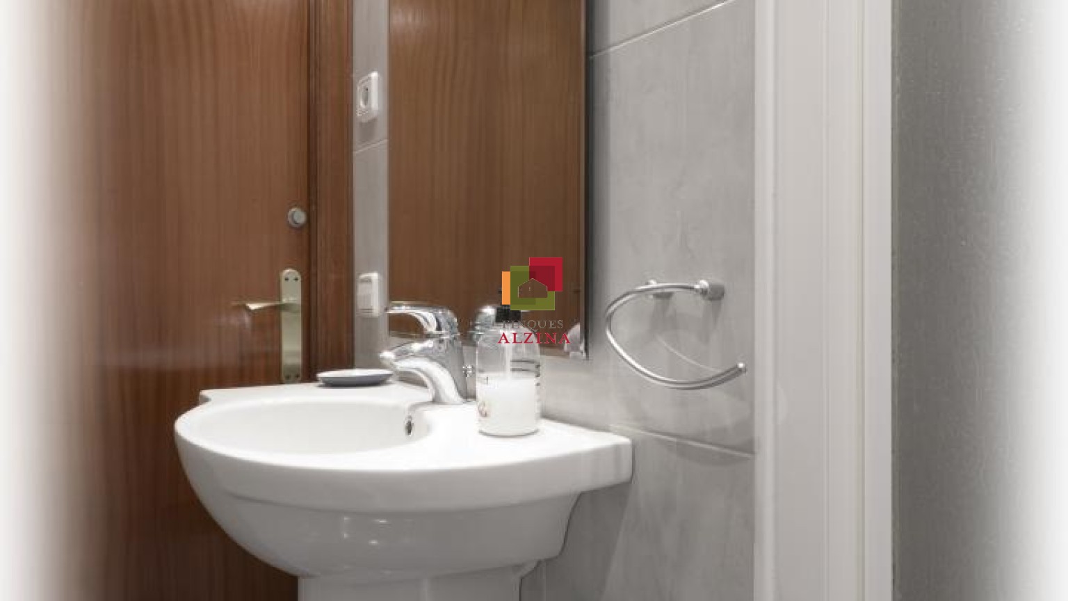 Ático con terraza en venta