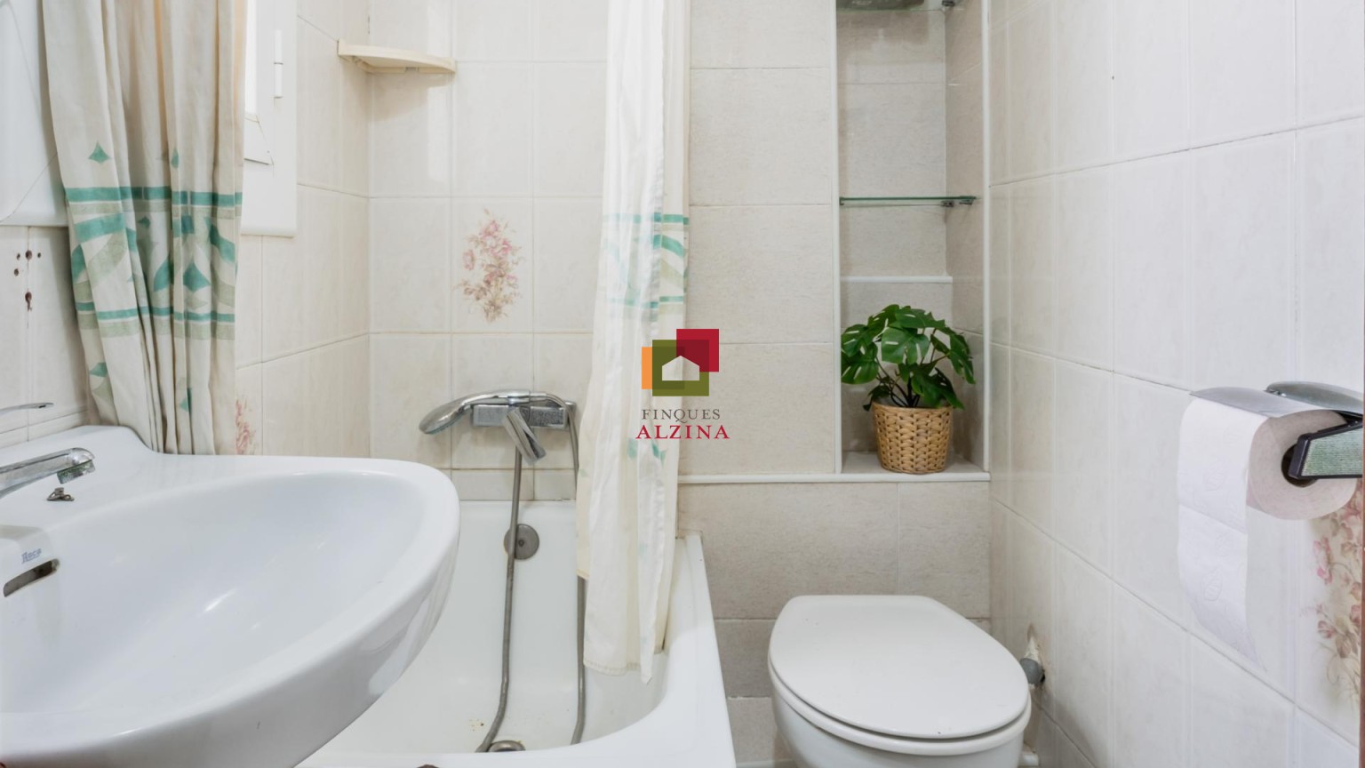 UN HOGAR QUE ENAMORA POR SU LUZ Y CALIDEZ