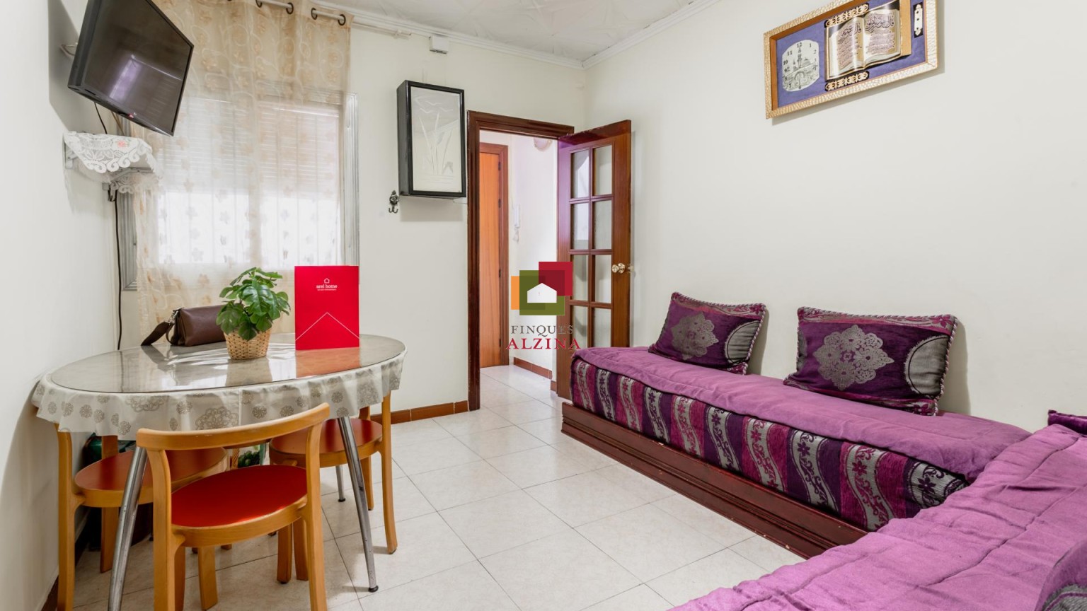 UN HOGAR QUE ENAMORA POR SU LUZ Y CALIDEZ