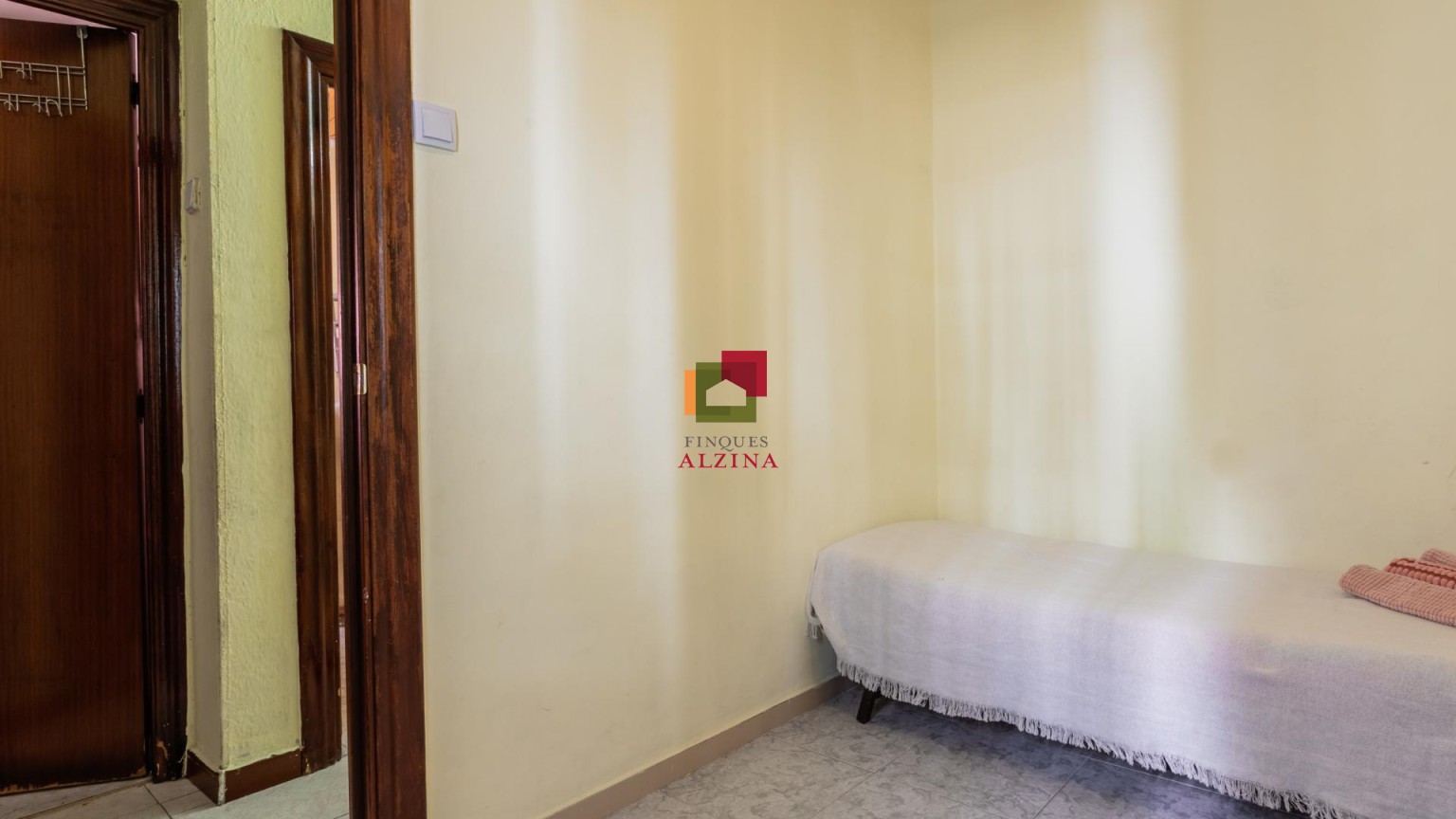 UN HOGAR QUE ENAMORA POR SU LUZ Y CALIDEZ