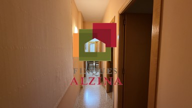 PISO LUMINOSO CON BALCÓN EN UNA DE LAS MEJORES ZONAS DE CORNELLÀ.