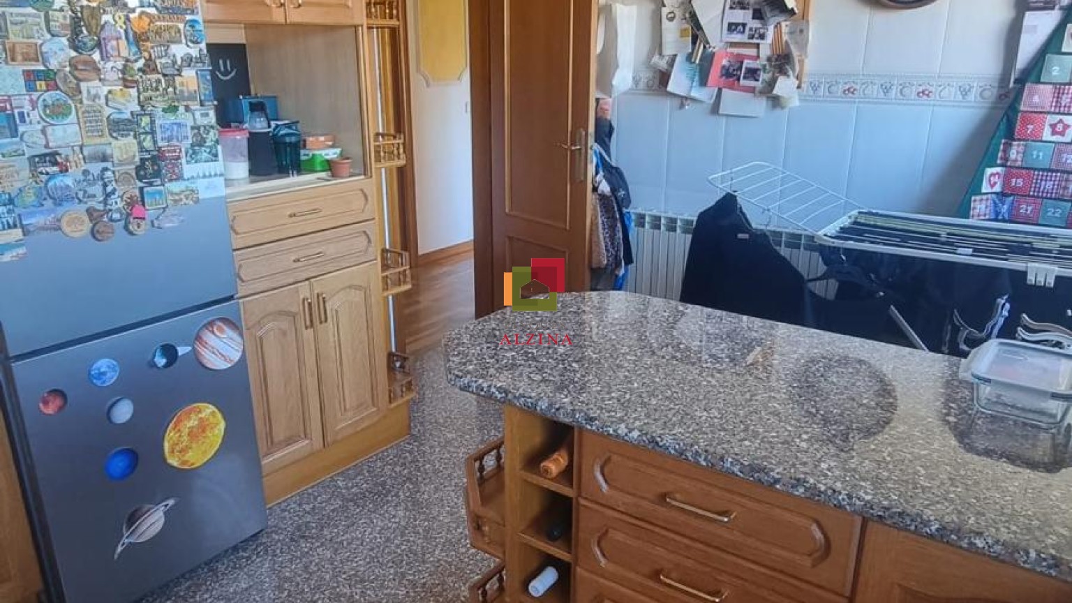 Luminoso piso esquinero con terraza y vistas