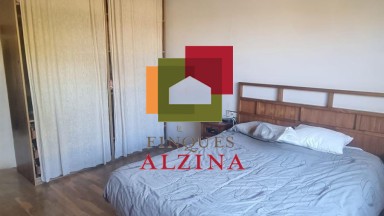 Luminoso piso esquinero con terraza y vistas