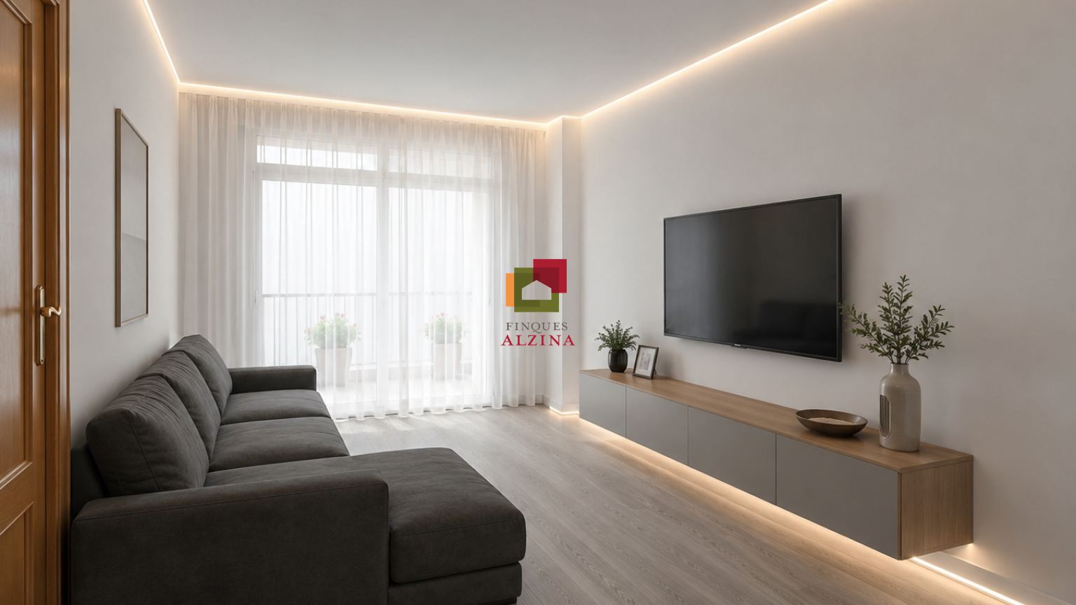 Un hogar luminoso con balcón en Santa Eulàlia: espacio, tranquilidad y conexión con Barcelona