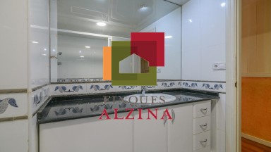 EXPECTACULAR PISO CON TERRAZA PRIVADA