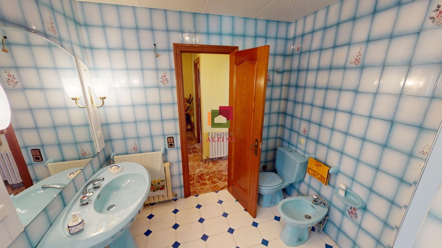 UNA CASA AMPLIA PARA VIVIR, DISFRUTAR Y SOÑAR