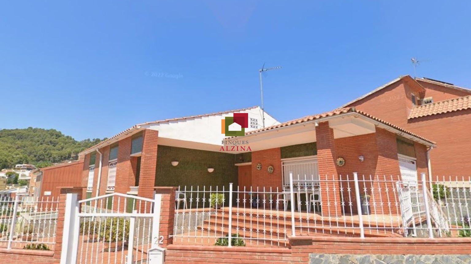 UNA CASA AMPLIA PARA VIVIR, DISFRUTAR Y SOÑAR