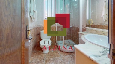 UNA CASA AMPLIA PARA VIVIR, DISFRUTAR Y SOÑAR