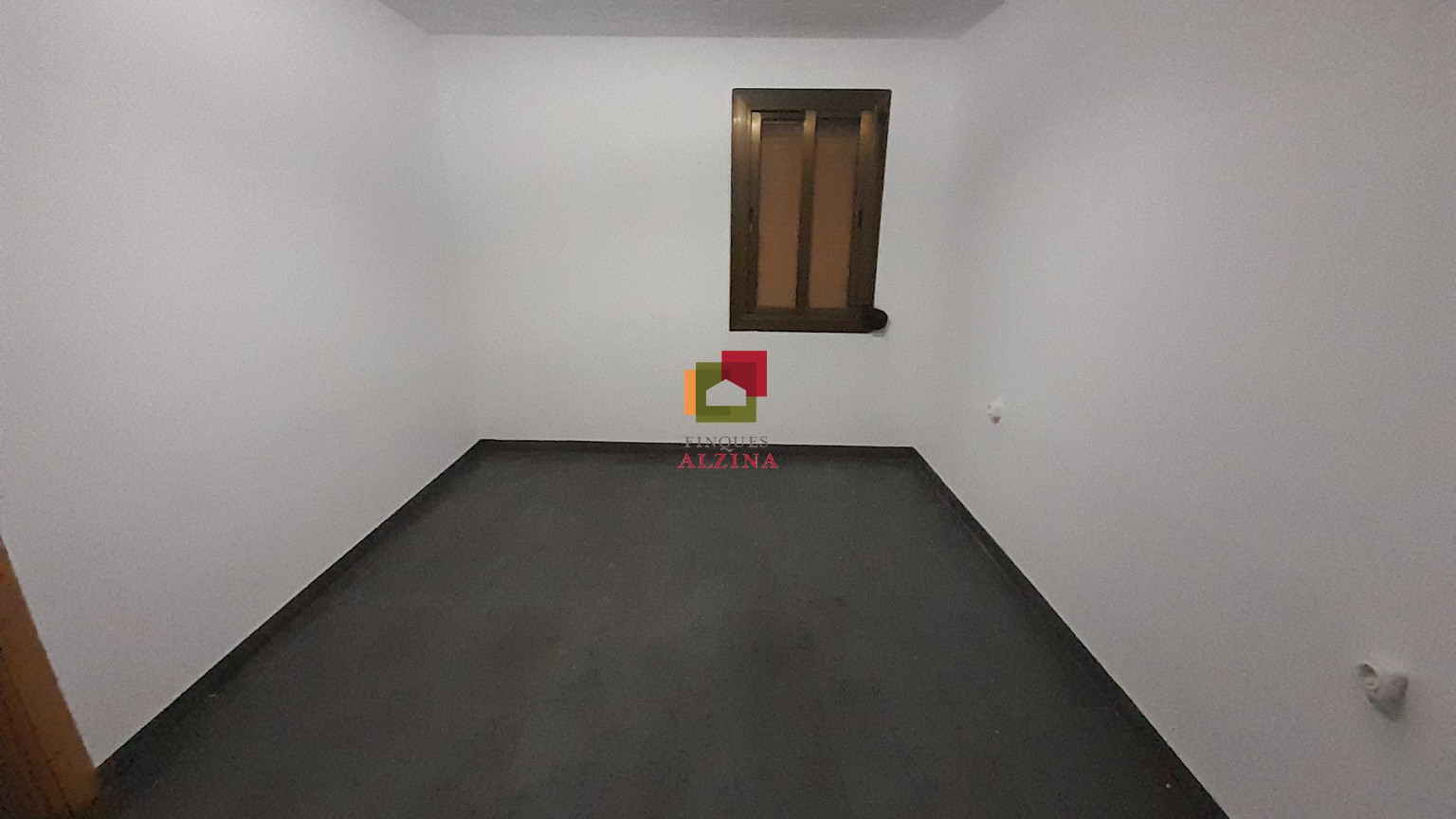 PLANTA BAIXA AMB PATI AMPLI