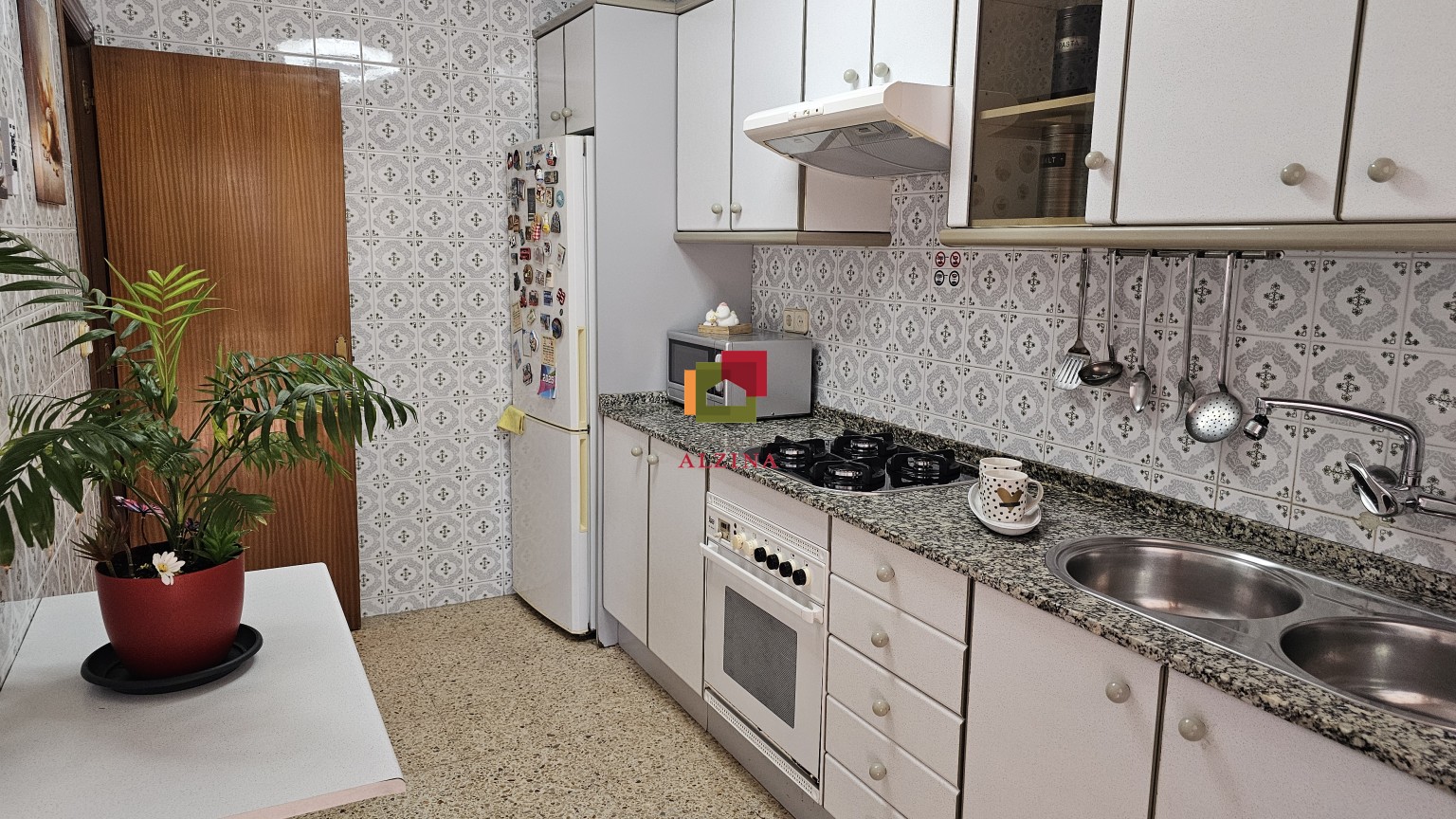 PISO ADAPTADO PARA MOVILIDAD REDUCIDA EN ZONA TRANQUILA Y DESPEJADA