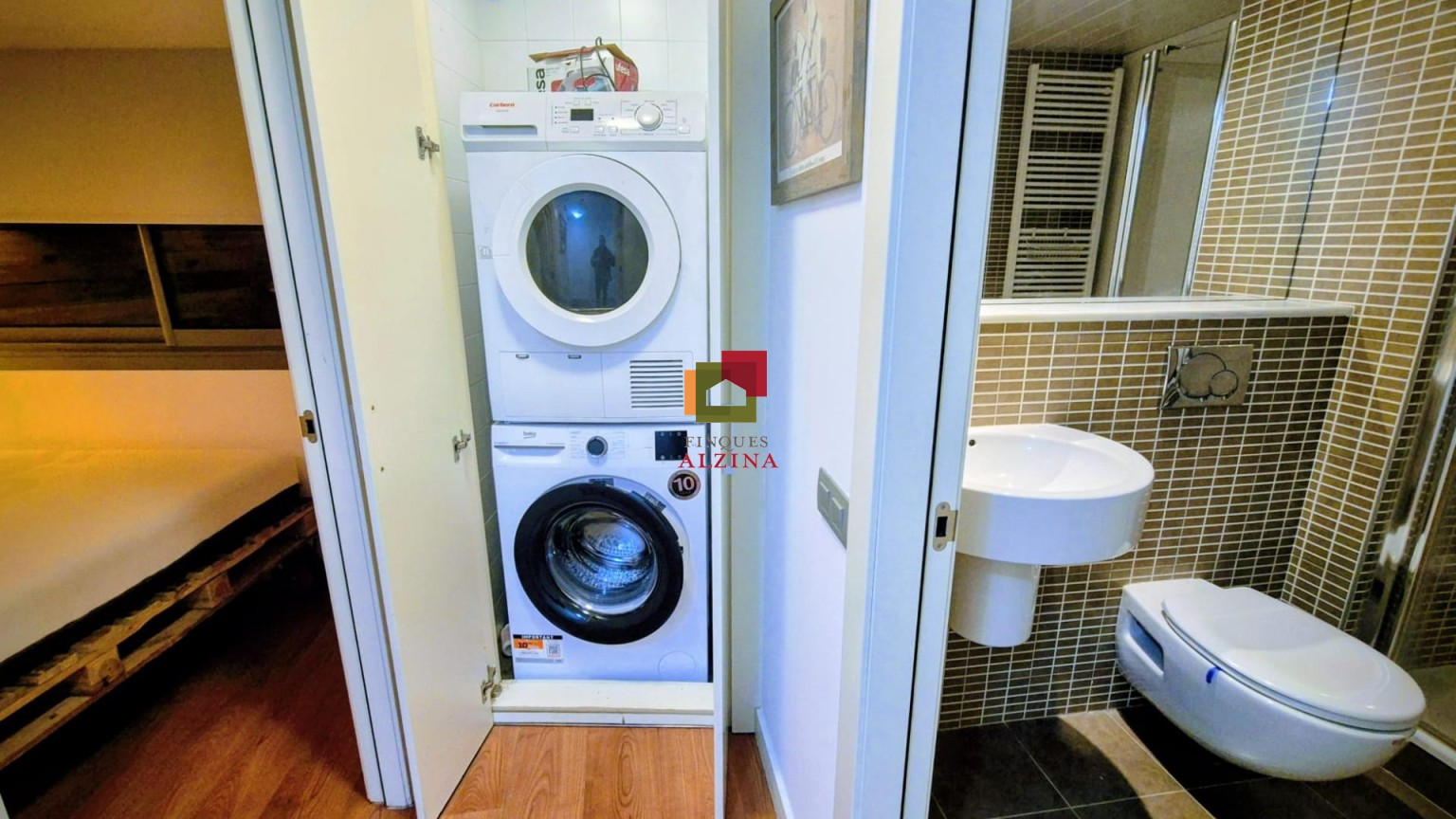 Exclusivo piso en el corazón de Barcelona, a un minuto de Portal del Ángel y Plaza Catalunya