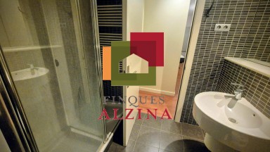 Exclusivo piso en el corazón de Barcelona, a un minuto de Portal del Ángel y Plaza Catalunya