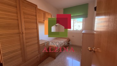 PISO LUMINOSO CON BALCÓN EN UNA DE LAS MILLORES ZONAS DE CORNELLÀ.