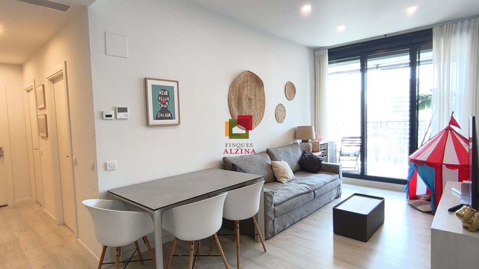 UN HOGAR PARA SENTIR, COMPARTIR Y CRECER