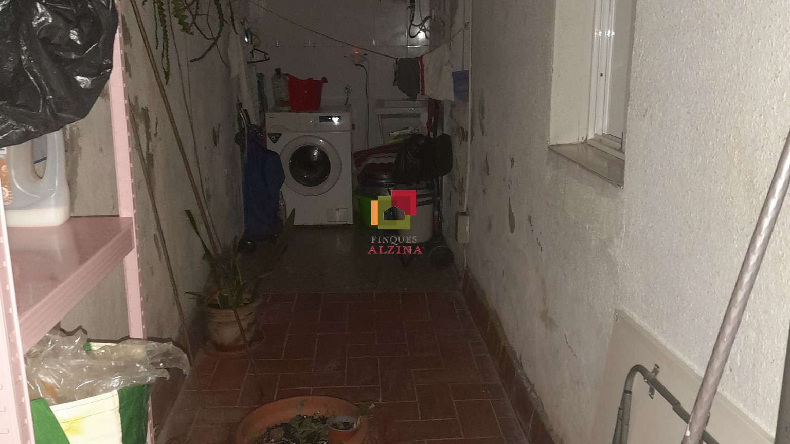 Planta baixa a Pubilla Cases amb llogater – inversió amb rendibilitat garantida