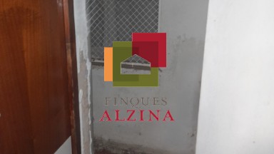 Planta baixa a Pubilla Cases amb llogater – inversió amb rendibilitat garantida