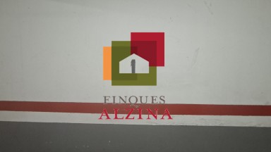 Plaza de aparcamiento en venta en Can Vidalet – Esplugues de Llobregat