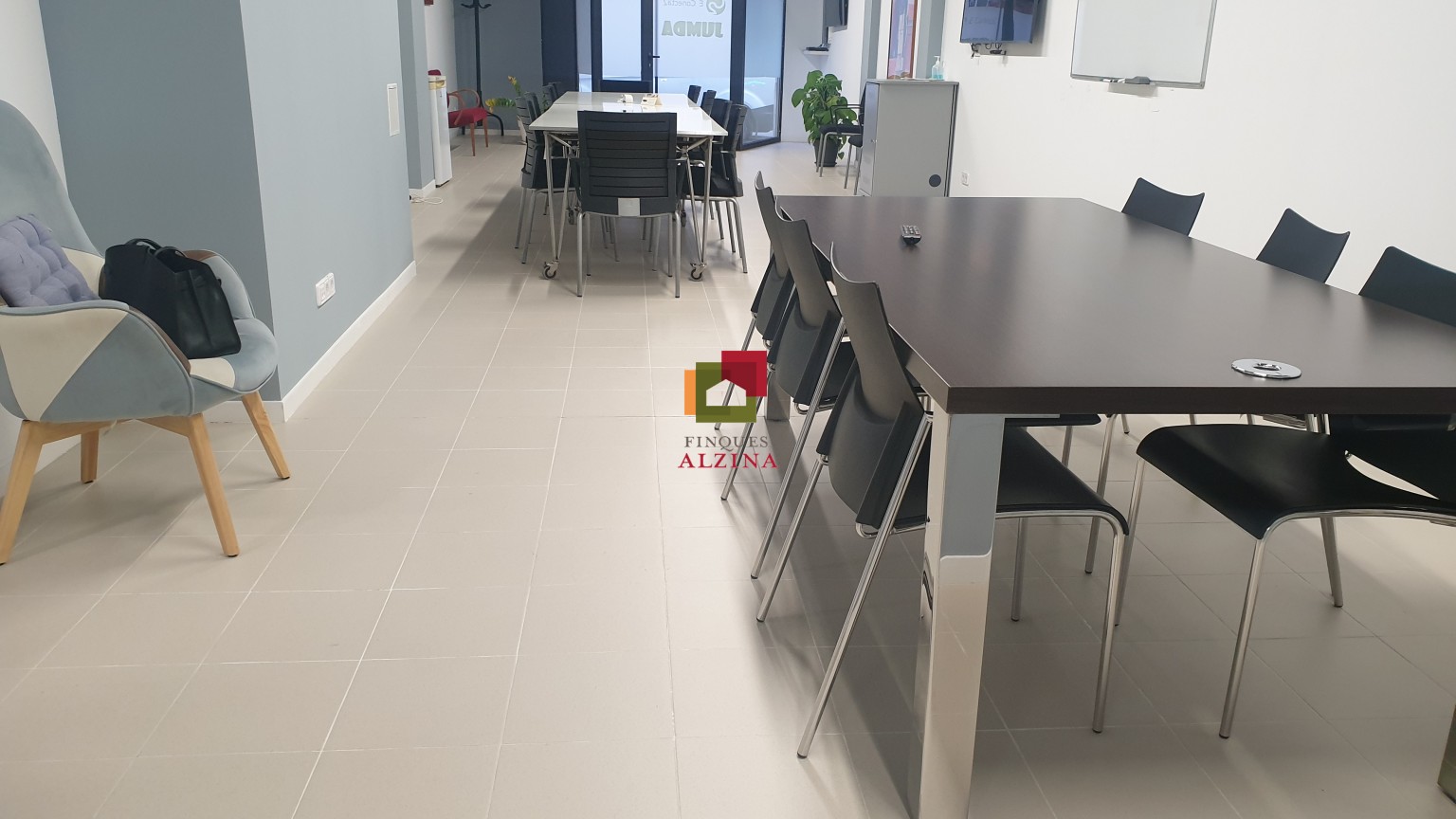 On neixen els projectes grans – Local premium a Esplugues
