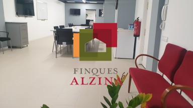 On neixen els projectes grans – Local premium a Esplugues